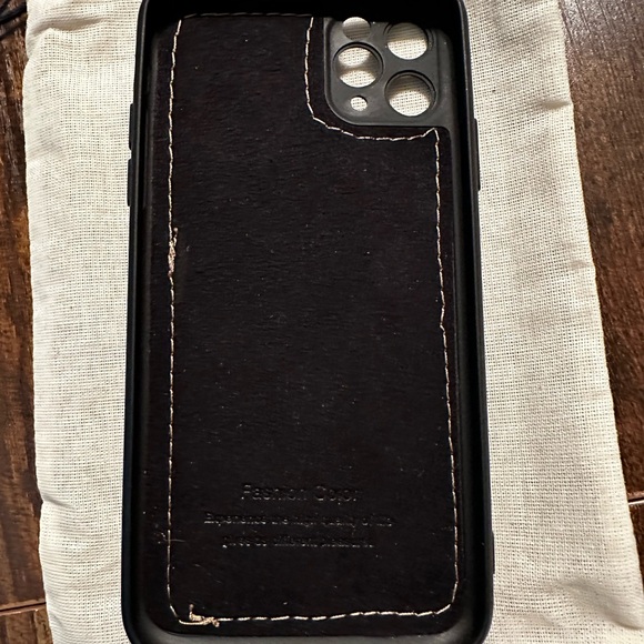 Holtz The Switch 4-in-1 Leather iPhone Case BLACK - Picture 4 of 4